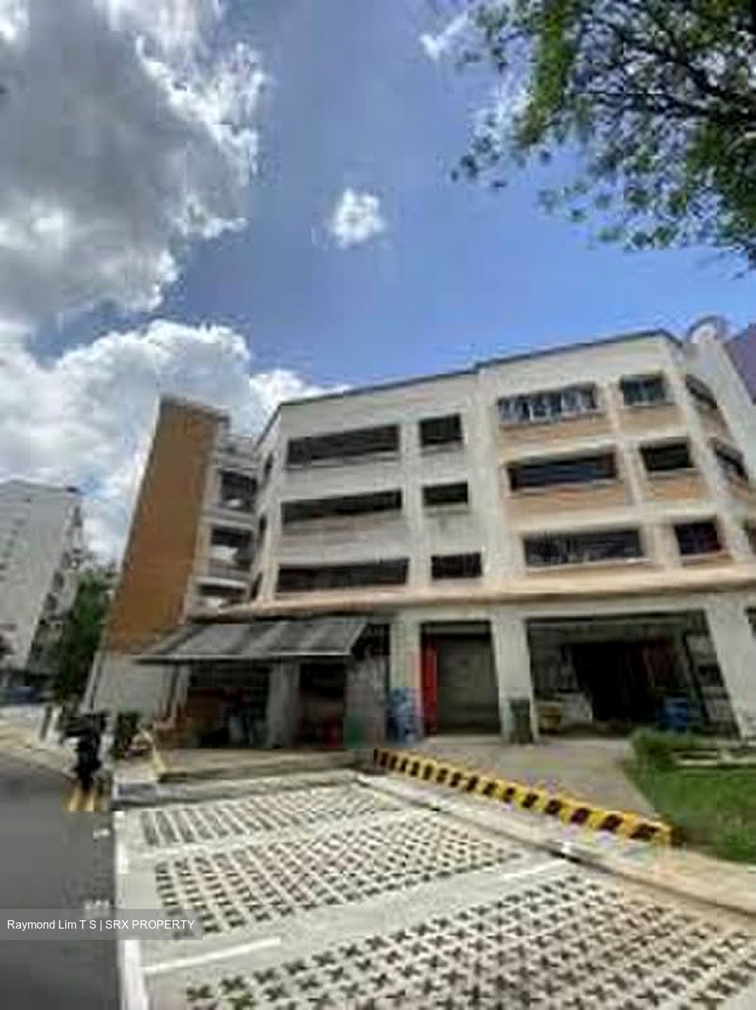 Jurong West Avenue 1 (D22), Shop House #600092001